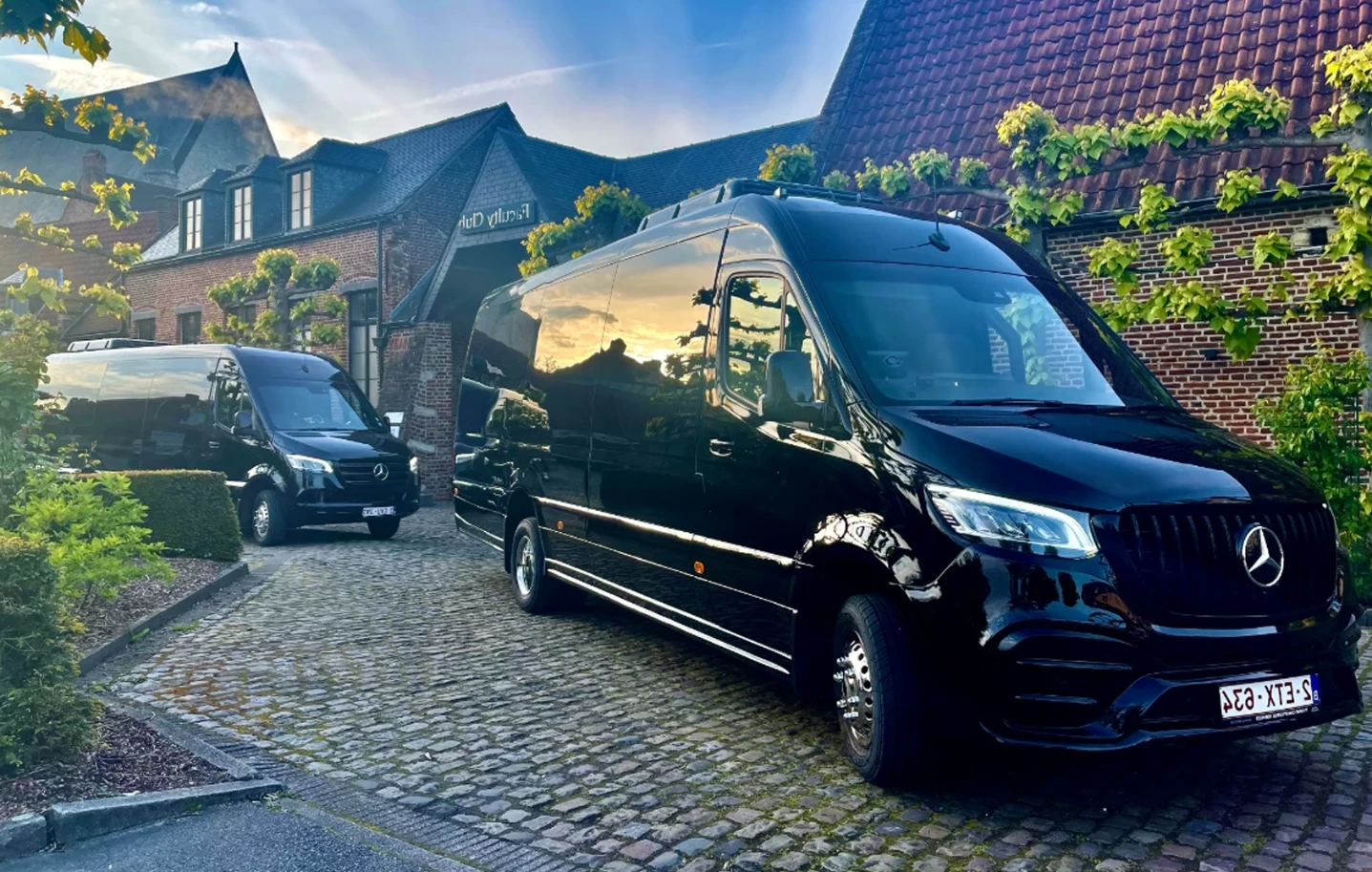 Wagens Op Oprit